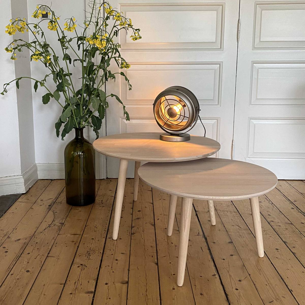 CT 10 - Sofabord i massiv bøg og diameter 70 cm, produktbillede 7 af 10, Nordisk design hos HomeNordic