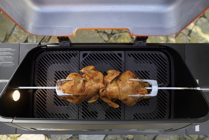 EVERDURE FORCE ROTISSERIE SYSTEM, produktbillede 4 af 9, Gasgrill hos HomeNordic