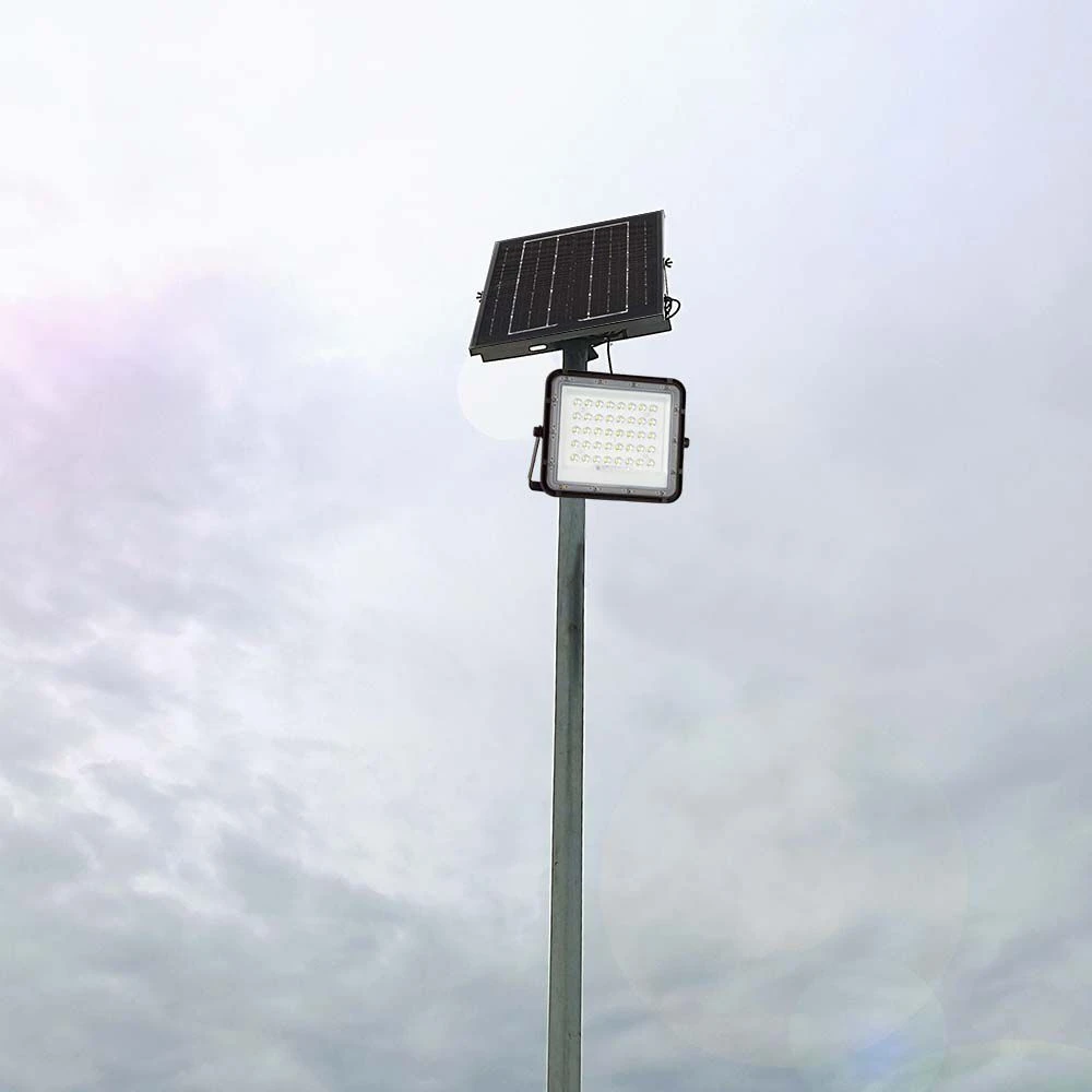10W Solara LED projektør med solcelle, Projektører hos HomeNordic