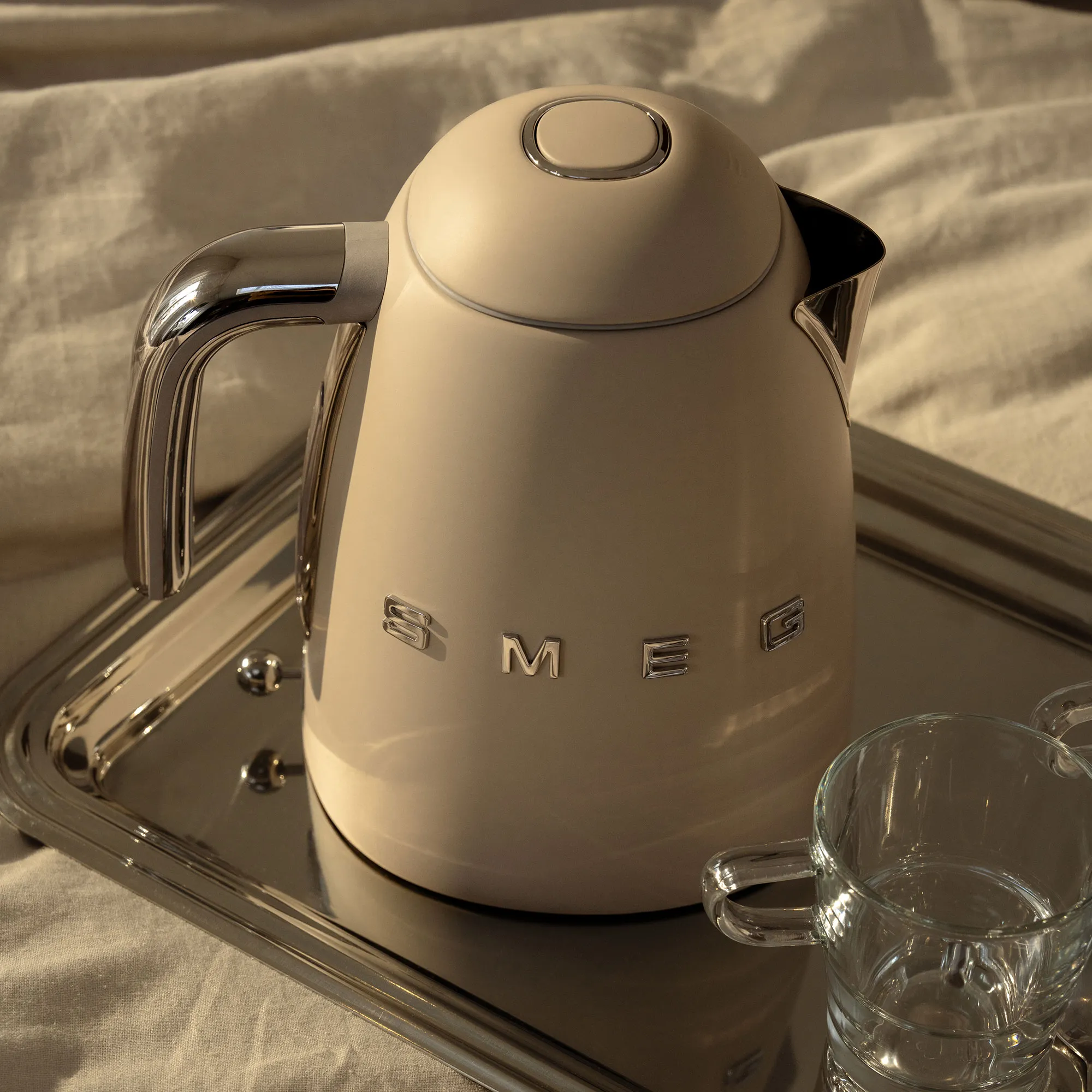 KLF03MLMEU Elkedel 1,7 liter, moonlight, produktbillede 9 af 11, Elkedler hos HomeNordic