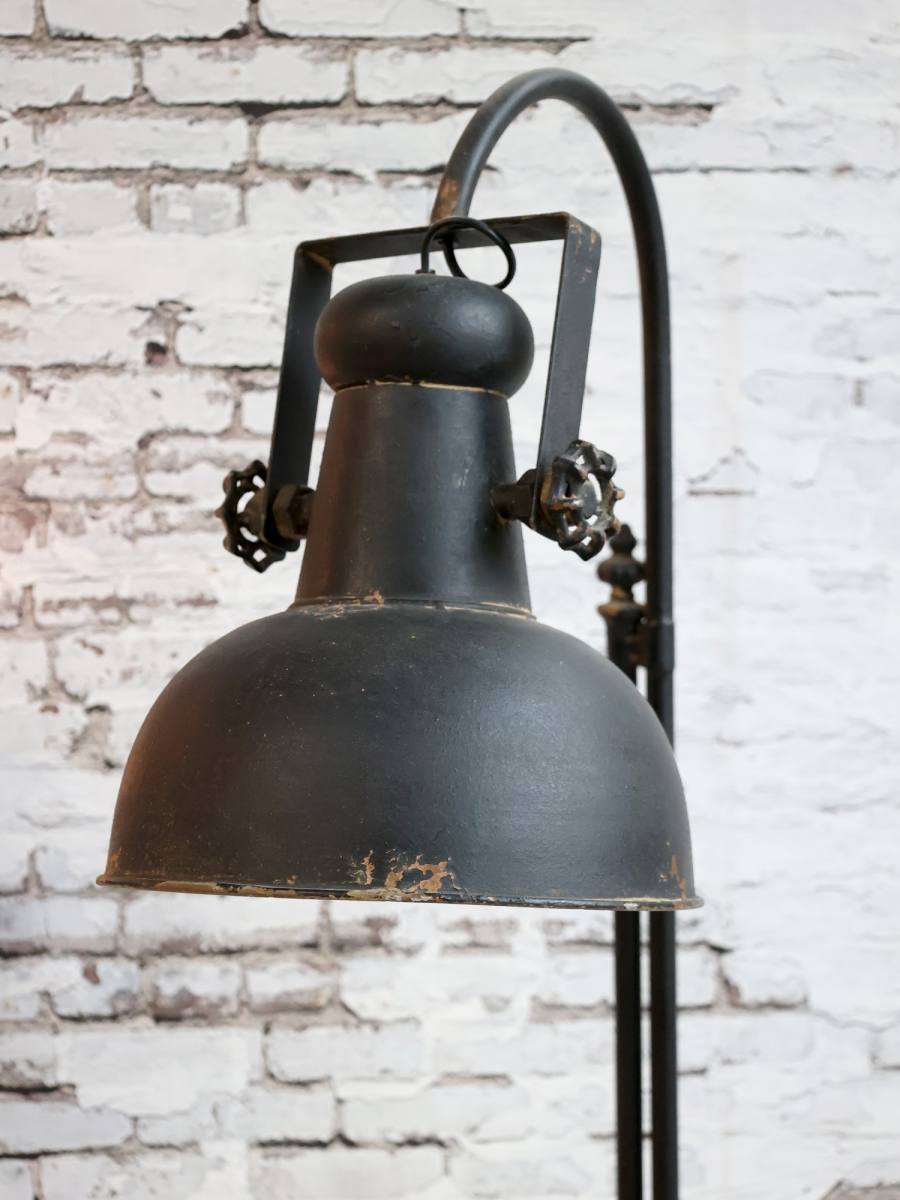 CHIC ANTIQUE MARSEILLE VITRINESKABE M/4 LÅGER SORT, produktbillede 18 af 24 hos HomeNordic