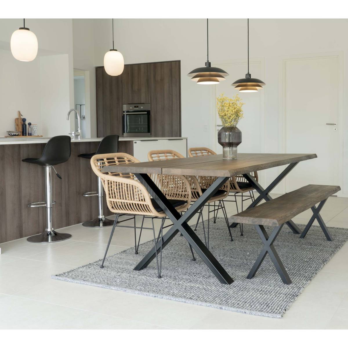 HOUSE NORDIC TOULON SPISEBORD SMOKED OLIERET M/BØLGET KANT -200, produktbillede 3 af 5, Spiseborde hos HomeNordic