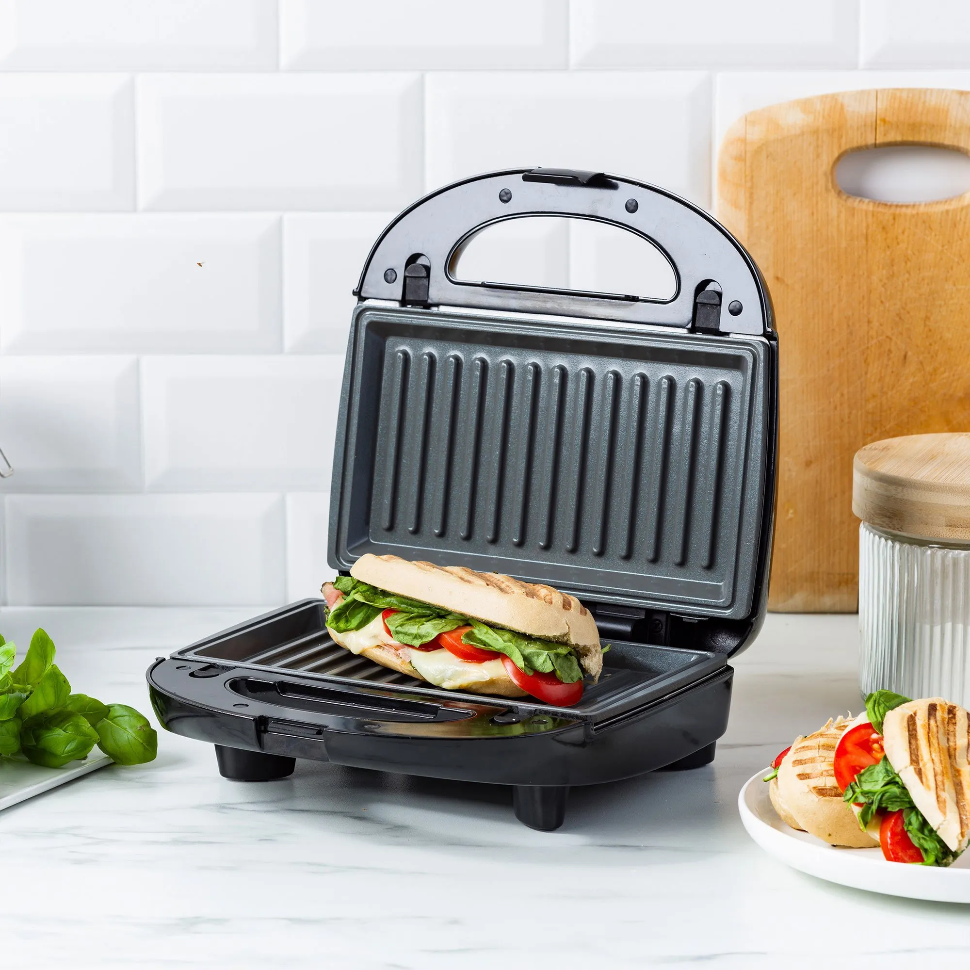 3-i-1 sandwichgrill/vaffeljern, black, produktbillede 8 af 10 hos HomeNordic