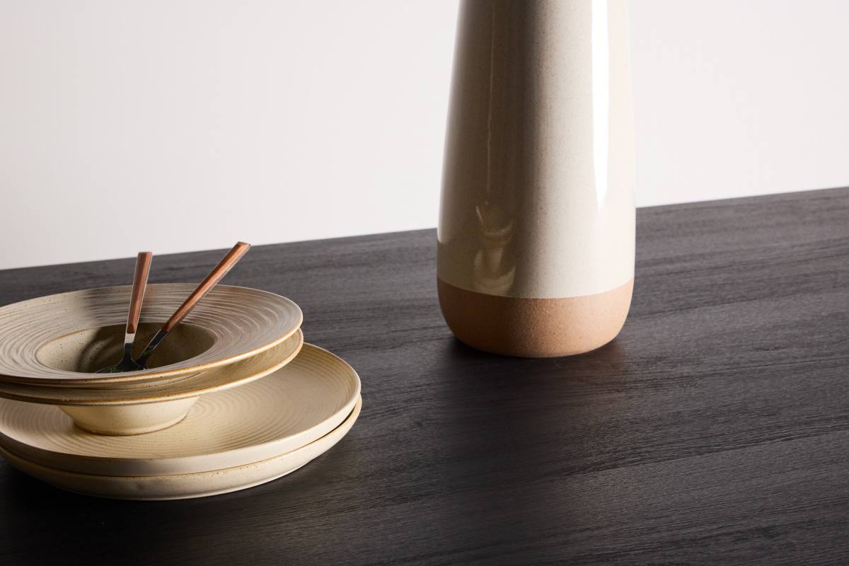 VENTURE DESIGN Milly spisebord, rektangulær, produktbillede 13 af 18, Spiseborde hos HomeNordic