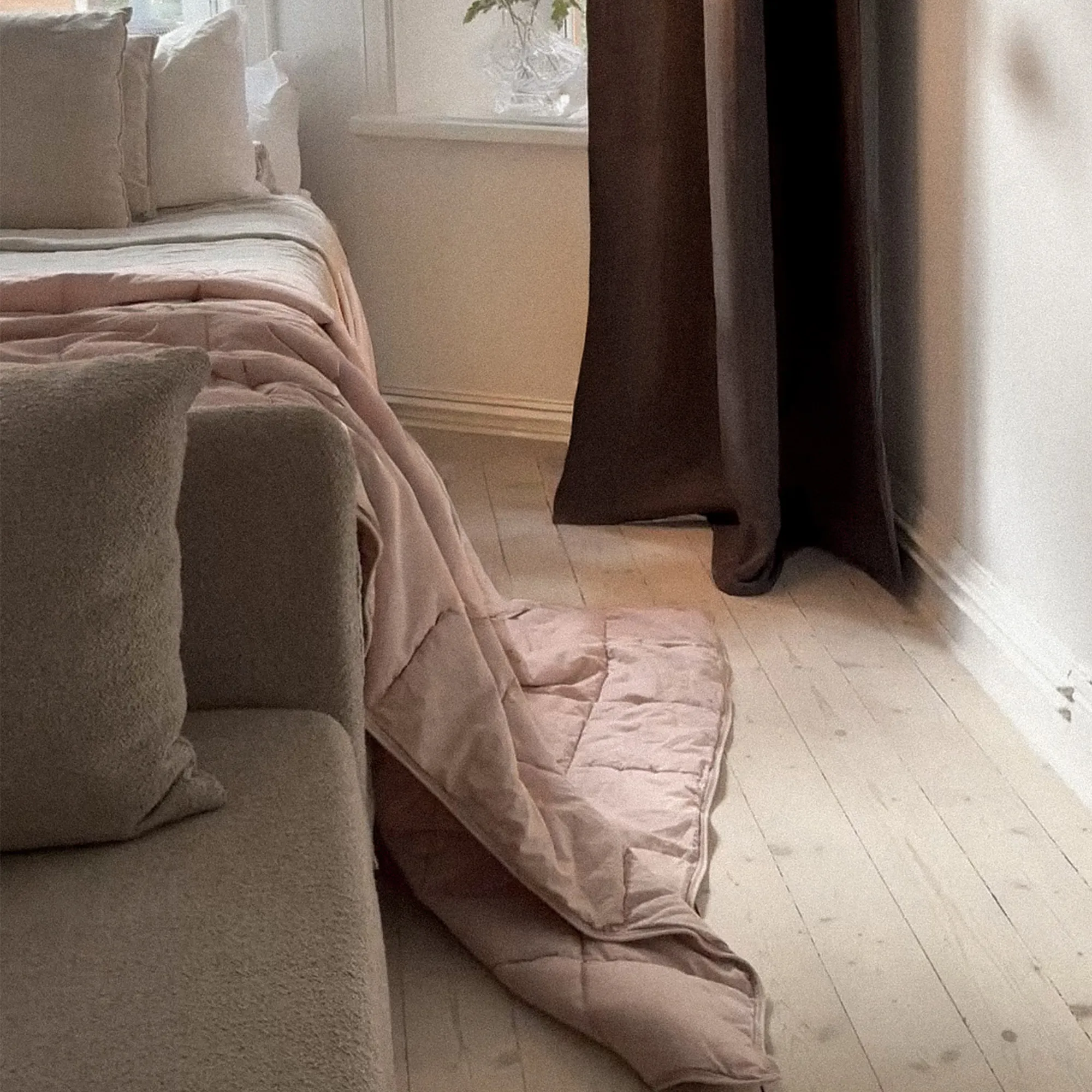 Decotique Luna plaid 200 x 140 cm, beige, produktbillede 2 af 2, Plaider hos HomeNordic