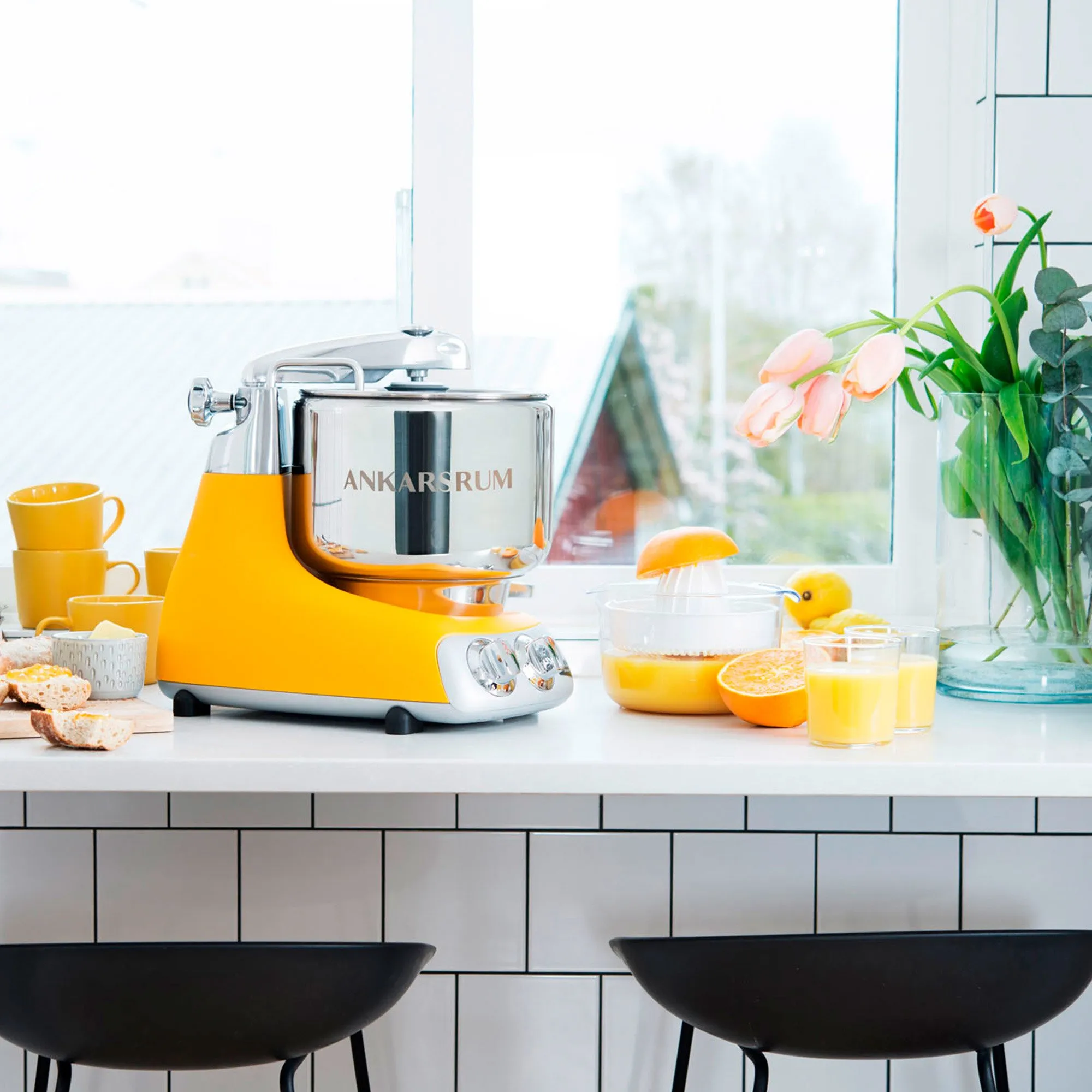 AKM 6230 køkkenmaskine + deluxe pakke, sunbeam yellow, produktbillede 4 af 4, Røremaskiner hos HomeNordic