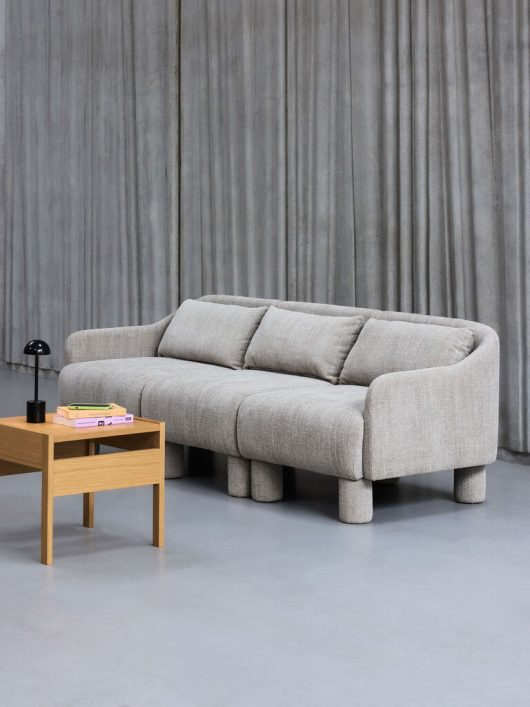 HÜBSCH ELEGANCE SOFA LYSEGRÅ, Sofaer hos HomeNordic