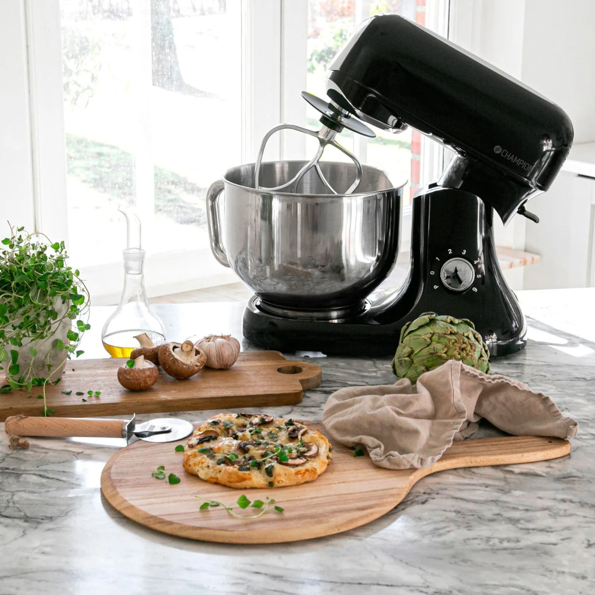 Køkkenmaskine Pro, 1200 W, 6 liter, shiny black, produktbillede 3 af 3, Røremaskiner hos HomeNordic