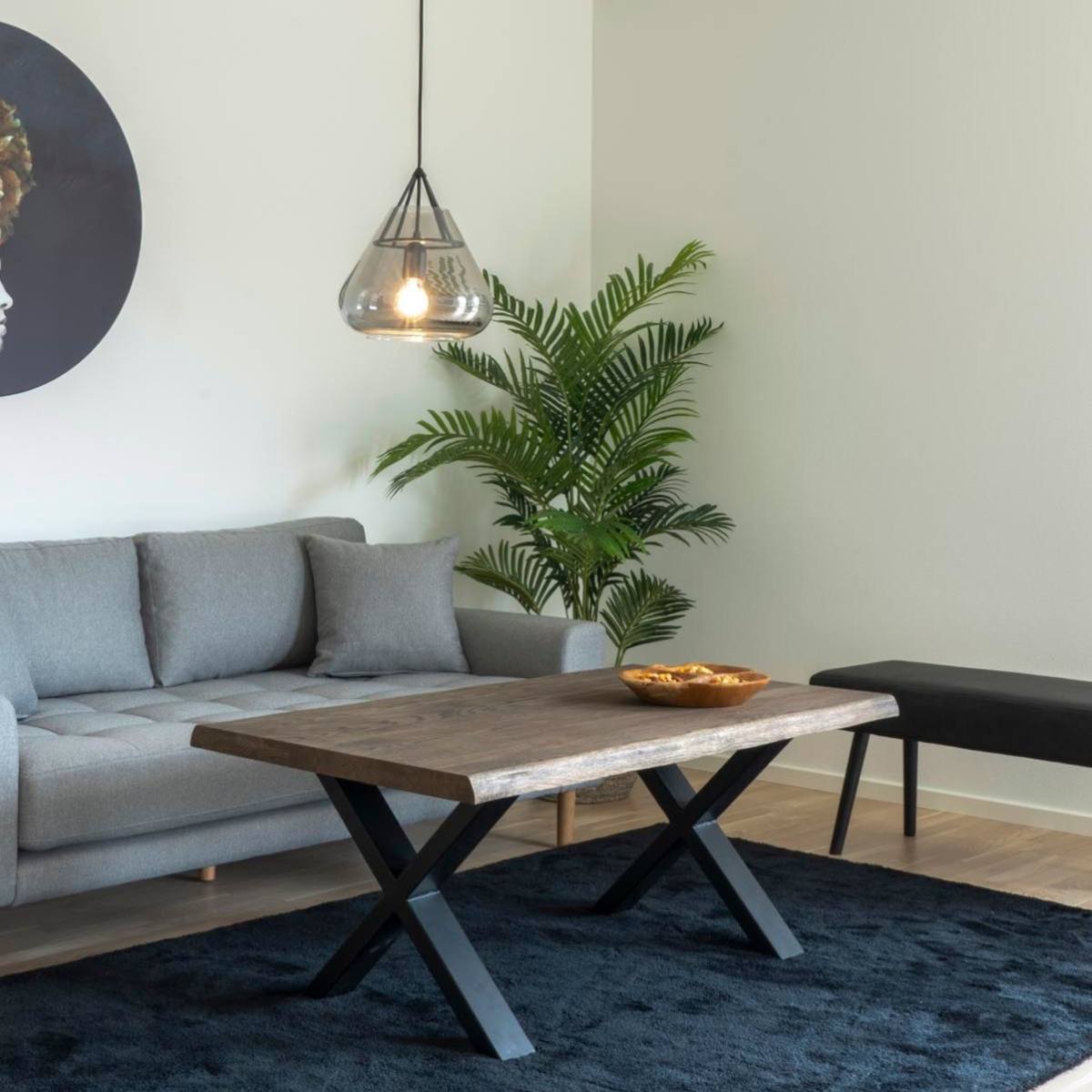 Juva - Sofabord i røget eg og bølget kant, Moderne designs hos HomeNordic