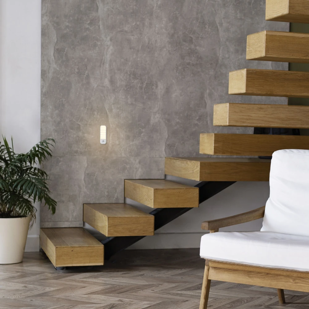 Genopladelig LED lampe, Skabe hos HomeNordic