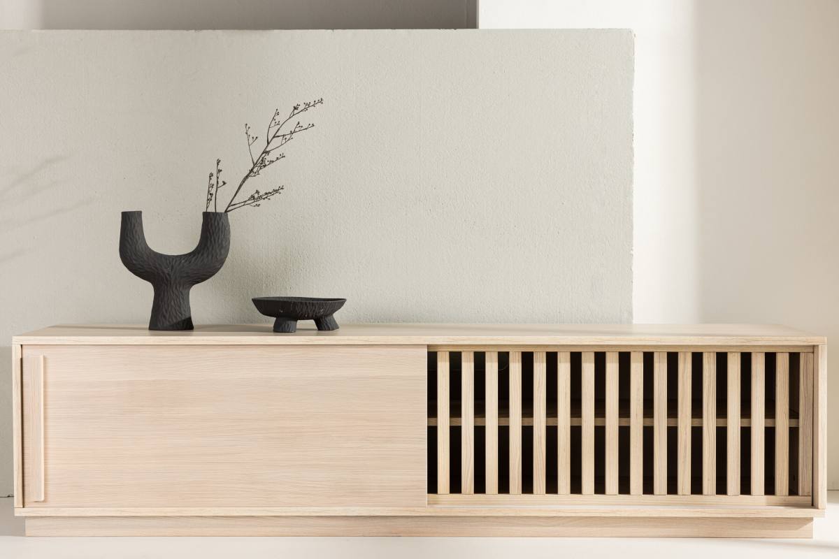 VENTURE DESIGN Lugo TV-bænk, m. 2 skydelåger og hylde, produktbillede 16 af 17 hos HomeNordic