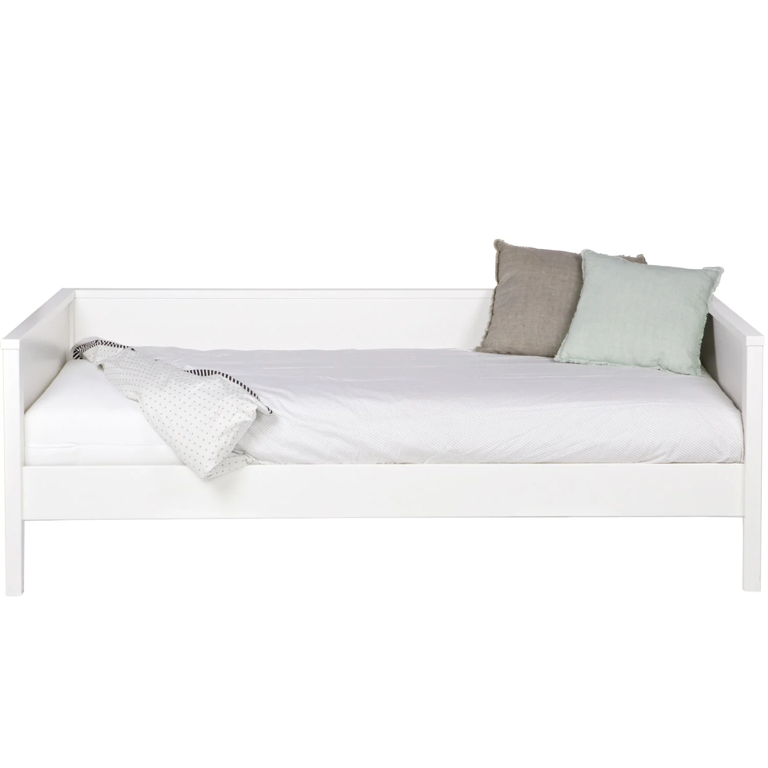 WOOOD - Nikki Sofaseng Fyrretræ Hvid FSC 73x100x208 cm, Senge hos HomeNordic