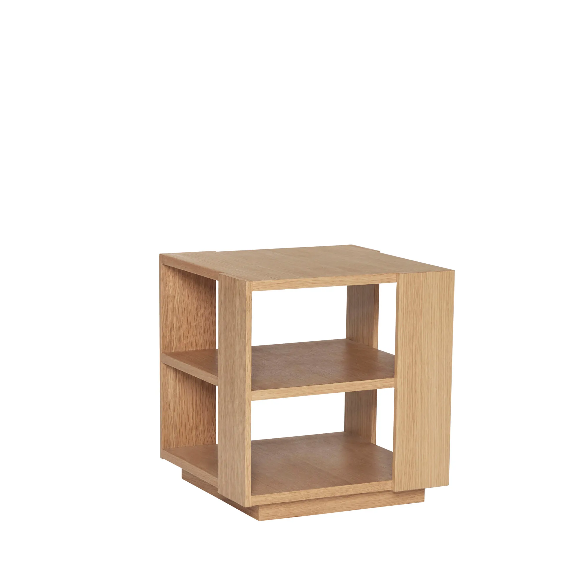 Merge - Sidebord i egefiner, Sideborde hos HomeNordic
