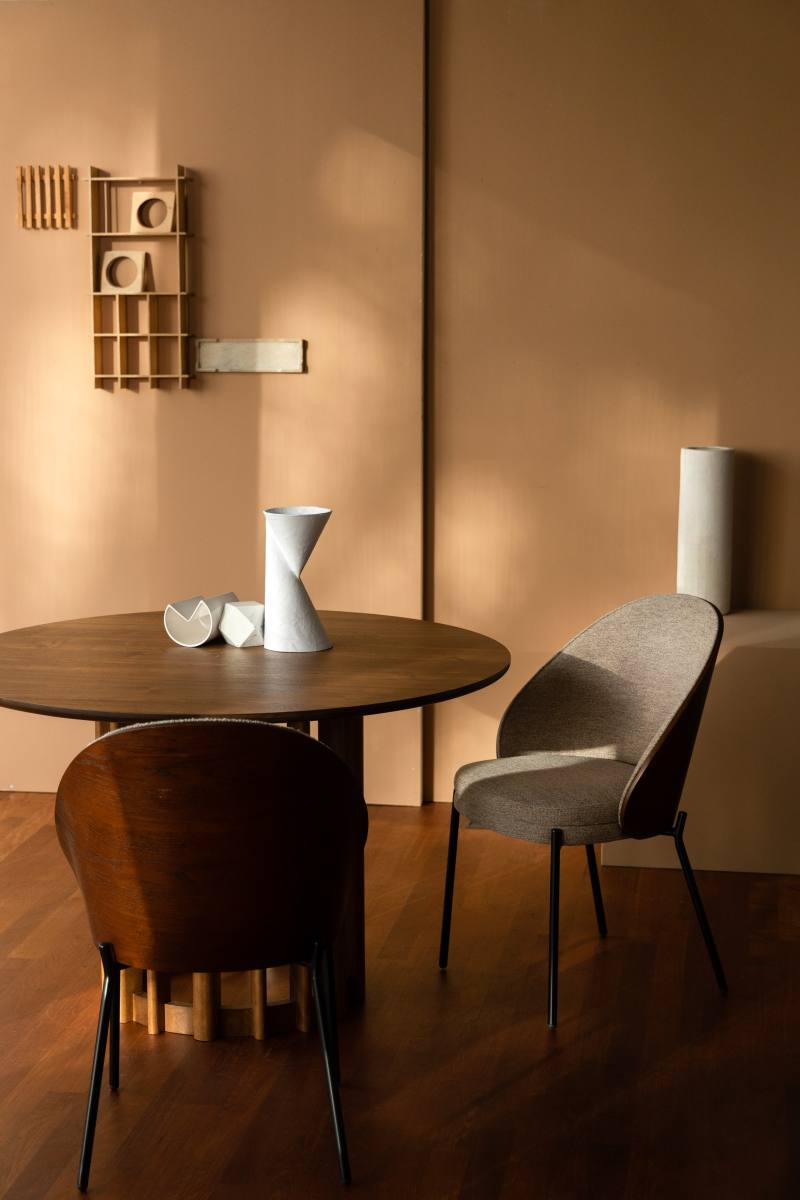 DUTCHBONE Barlet spisebord, rund, produktbillede 8 af 9, Spiseborde hos HomeNordic