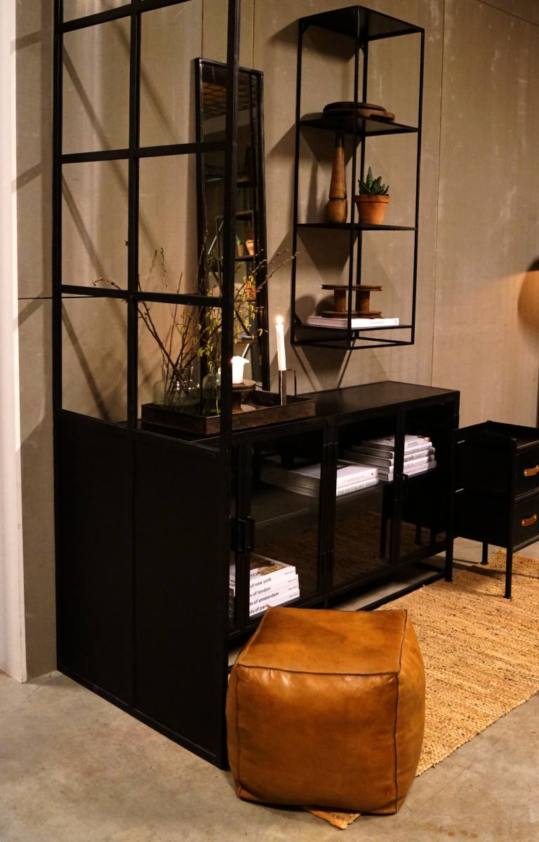 TRADEMARK LIVING ZOE KABINET M/2 SKUFFER, Sideborde hos HomeNordic