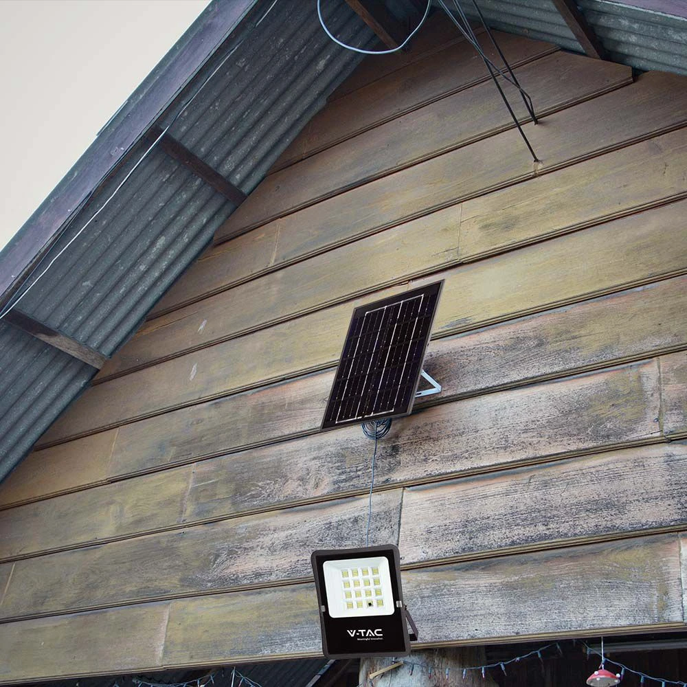 100W LED solar projektør med solcelle, Projektører hos HomeNordic