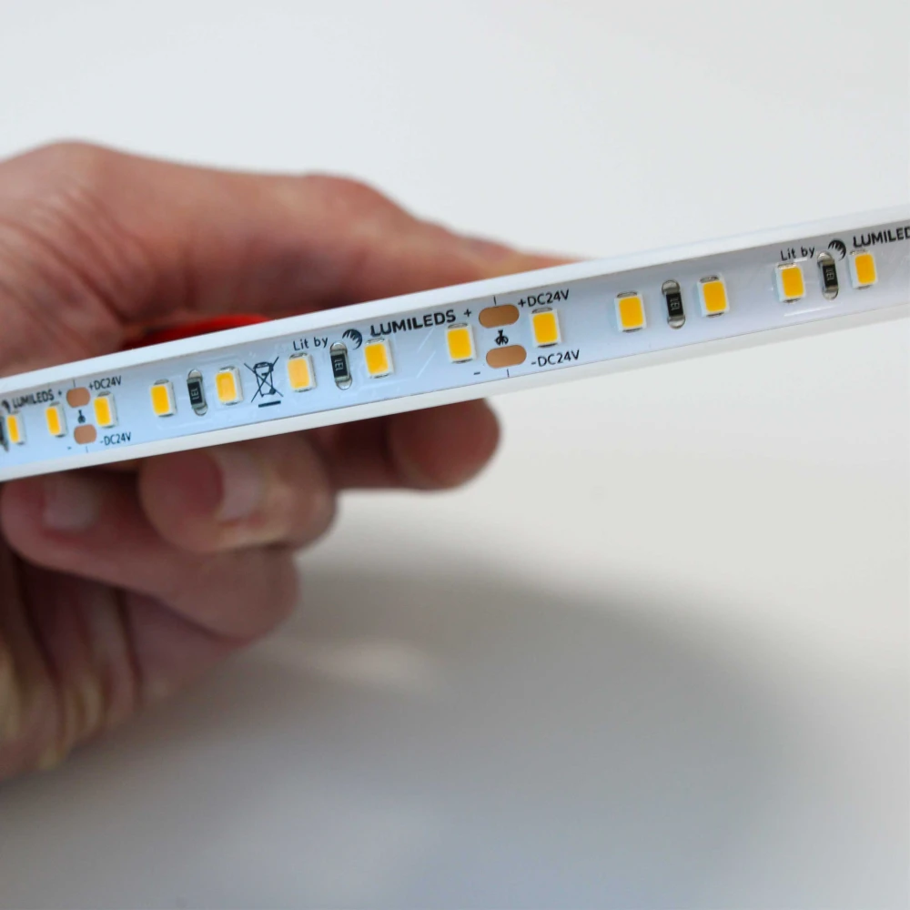 10m 12W/m LumiLED RA92, RA92, LED-strips hos HomeNordic