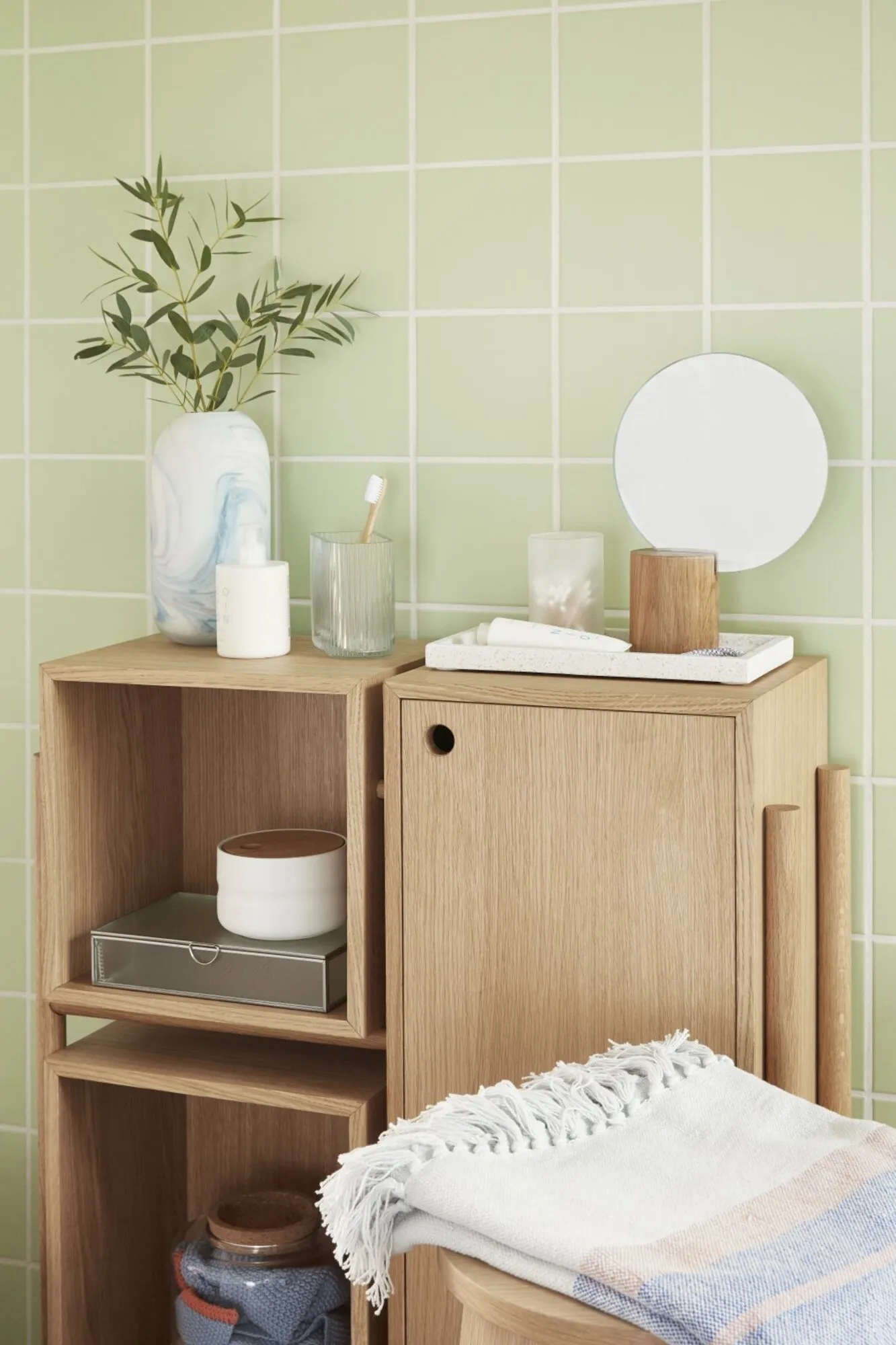 Cube - Kommode i Natur Træ, produktbillede 3 af 3, Kommoder hos HomeNordic
