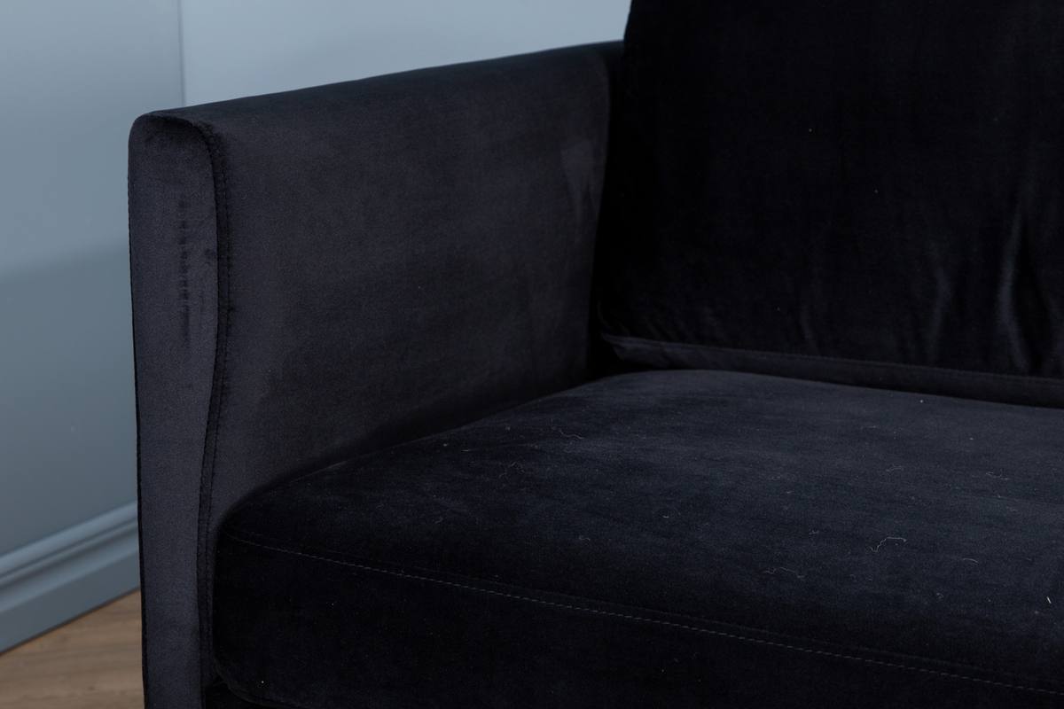 Polar - Sofa 3-personers i sort fløjl, produktbillede 7 af 8, Sofaer hos HomeNordic