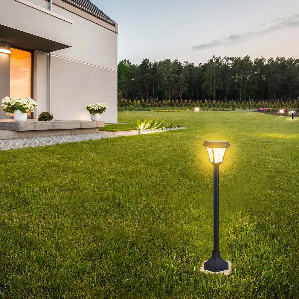 2W LED solcelle havelampe med spyd, Udendørslamper hos HomeNordic