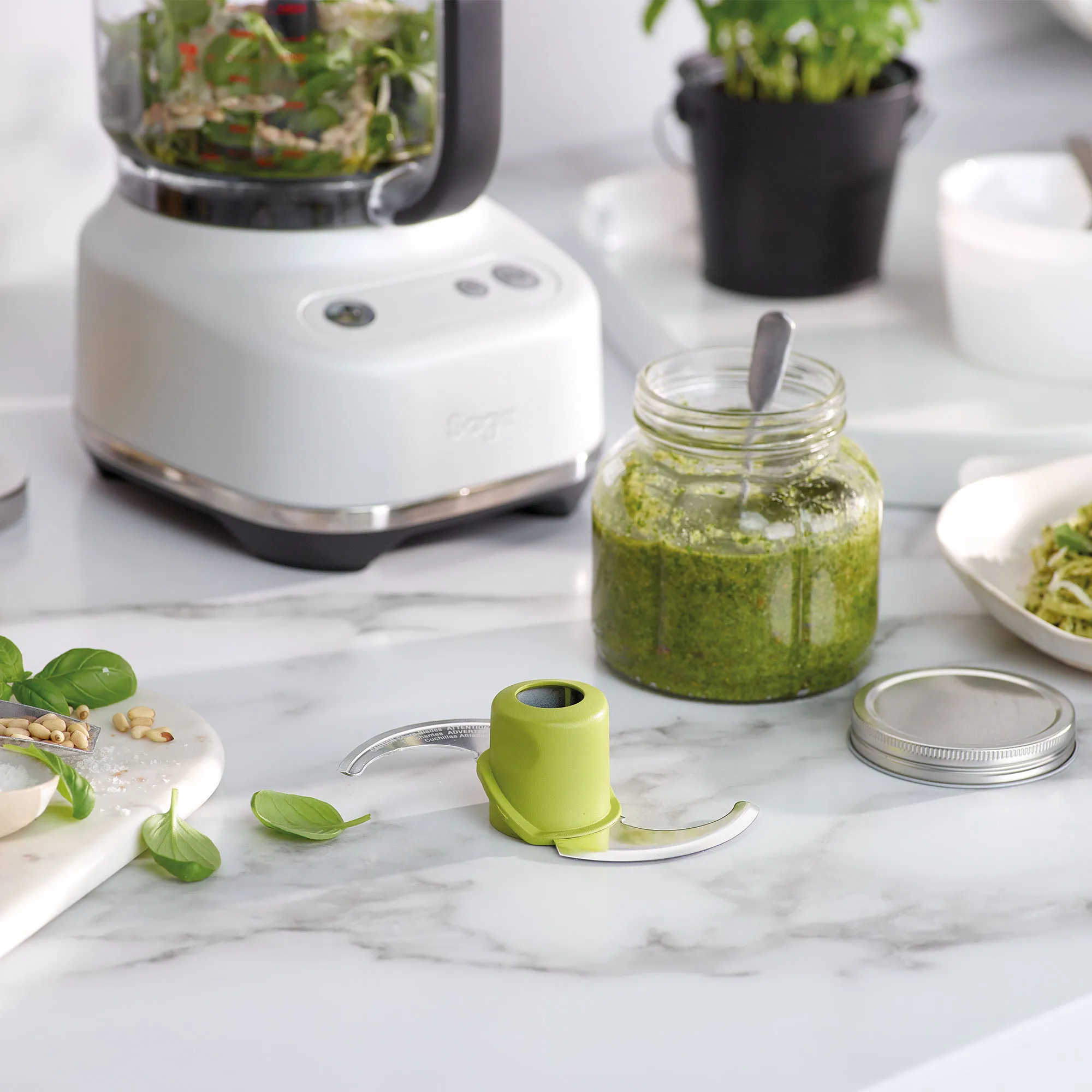 SFP638SST Foodprocessor, hvid, produktbillede 4 af 4, Foodprocessorer hos HomeNordic