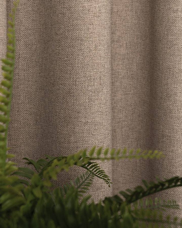 CYRUS - Lysdæmpende wavegardin, Mørk beige, produktbillede 5 af 8, Gardiner hos HomeNordic