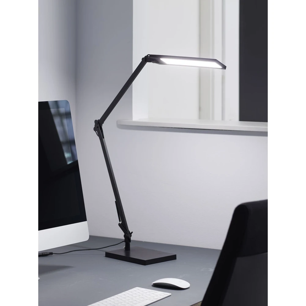 Nielsen Light OFFICE LED Arkitektlampe 10W Dæmpbar i Sort, Bordlamper hos HomeNordic