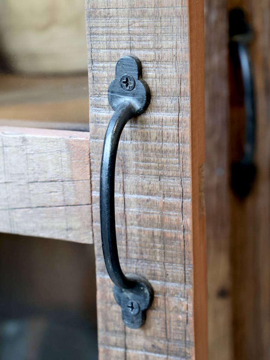 CHIC ANTIQUE GRIMAUD SKAB M/GLASLÅGER NATUR, produktbillede 6 af 8, Vitrineskabe hos HomeNordic