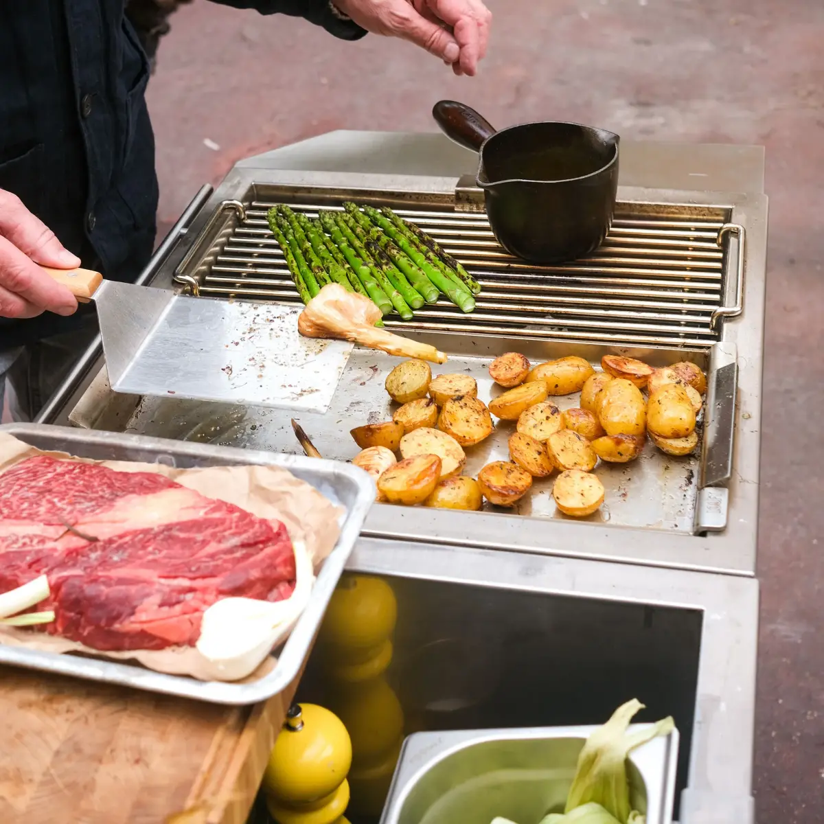 Looft kulgrill til udekøkken, rustfrit stål, produktbillede 3 af 4 hos HomeNordic