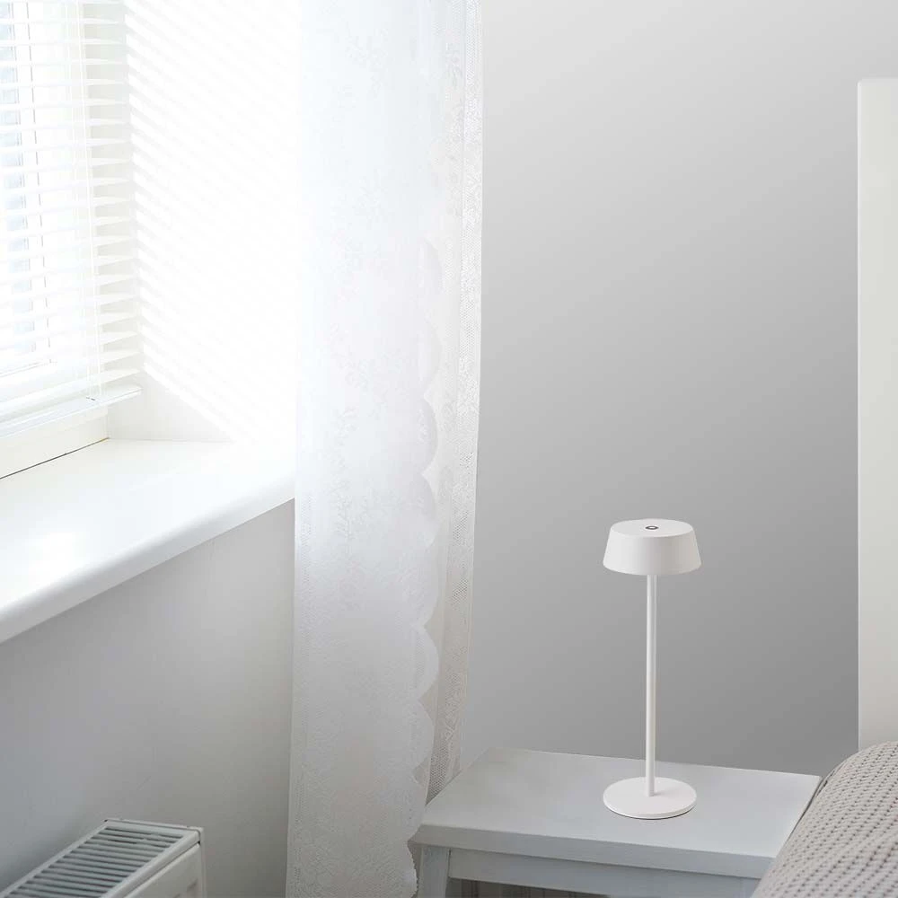 2W genopladelig LED bordlampe, hvid, Bordlamper hos HomeNordic