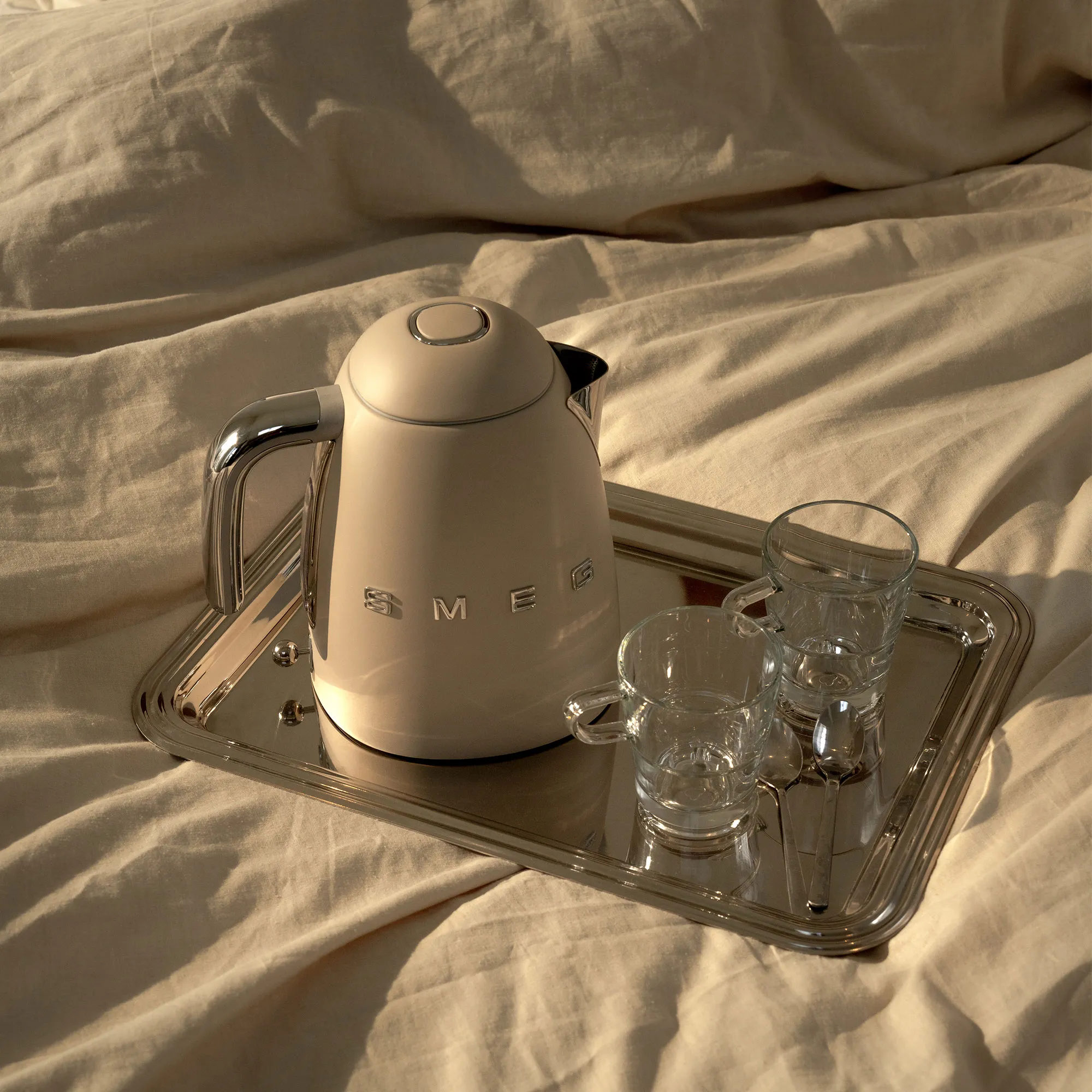 KLF03MLMEU Elkedel 1,7 liter, moonlight, produktbillede 10 af 11, Elkedler hos HomeNordic