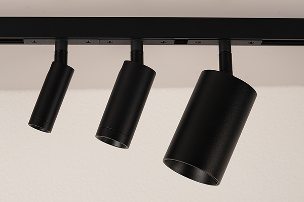 Designline Slim Micro, Skrivebordslamper hos HomeNordic