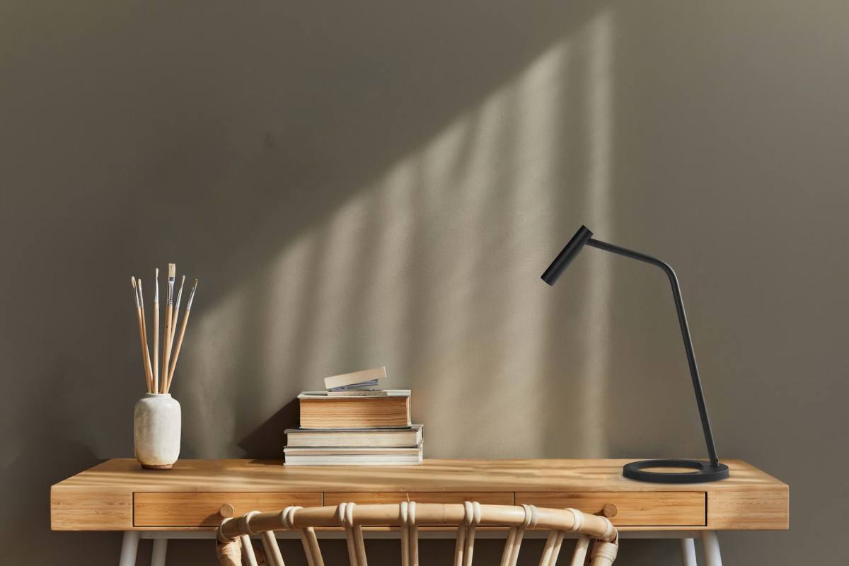 ANTIDARK Table T1, Skrivebordslamper hos HomeNordic
