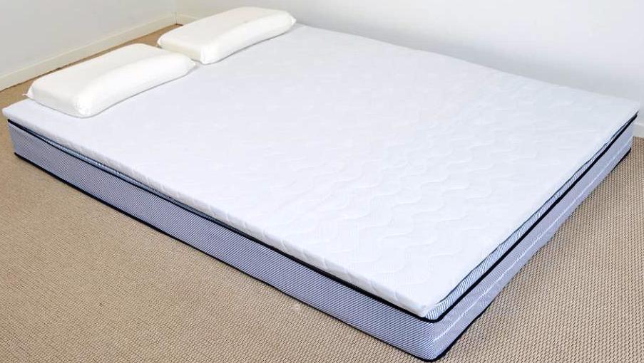 King Plus vendbar topmadras med koldskum 140 x 200 x 6 cm med quiltet, Madrasser hos HomeNordic