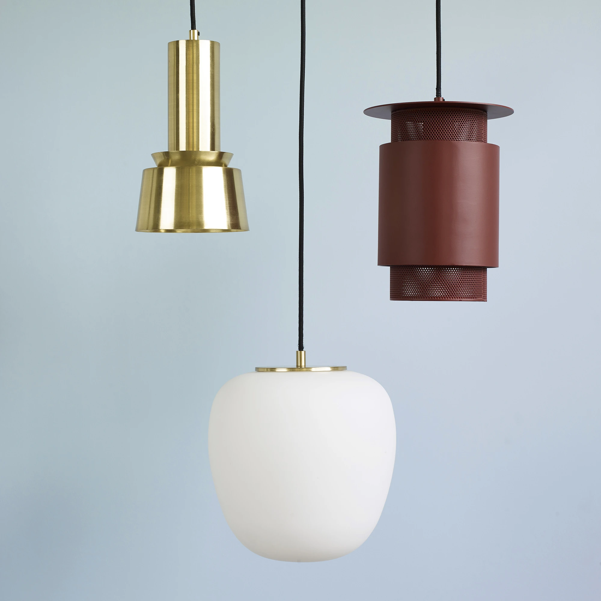 Mono - Rund Messing Loftlampe, produktbillede 3 af 3, Loftlamper hos HomeNordic