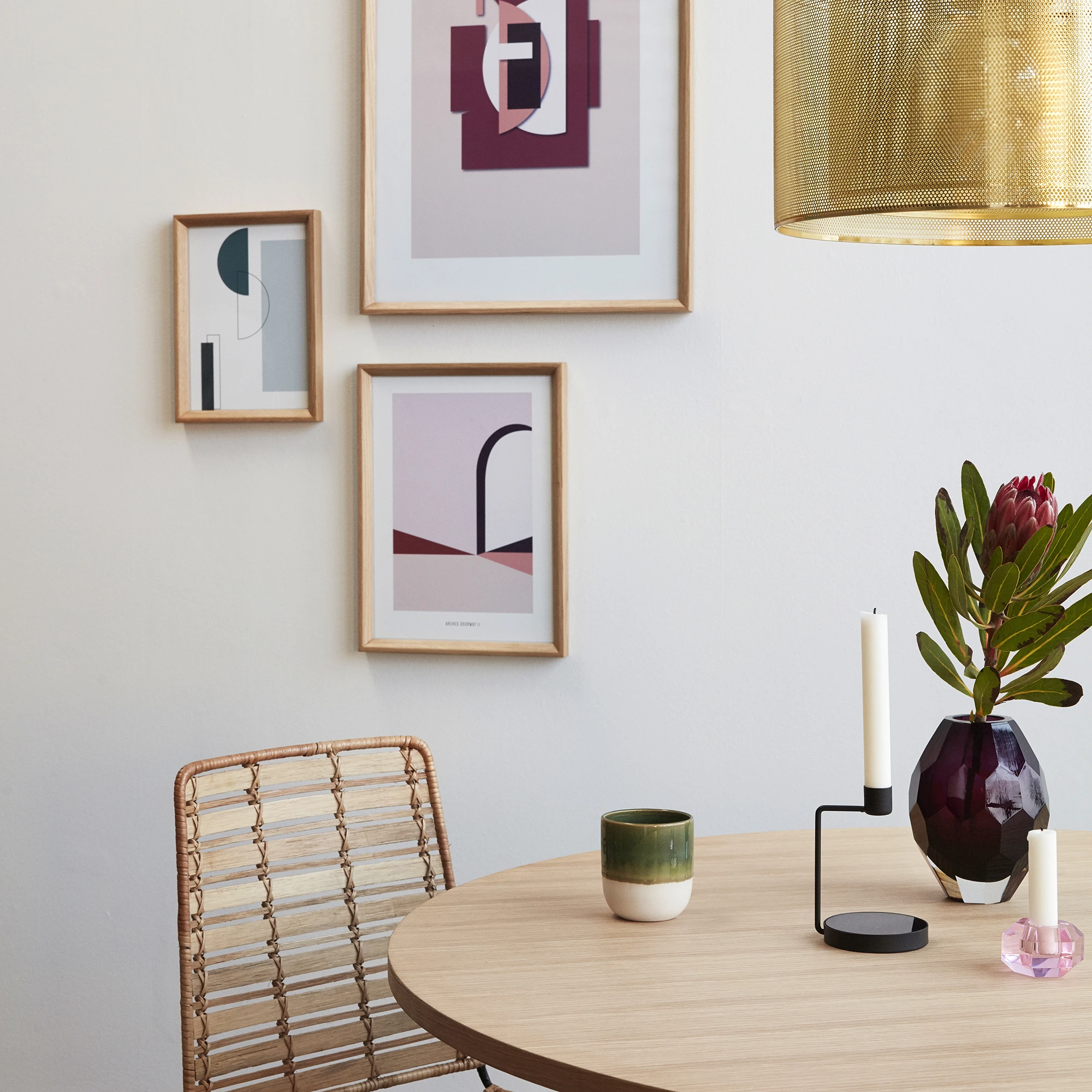 Gem - Røget Pink Lysestager, produktbillede 3 af 3 hos HomeNordic