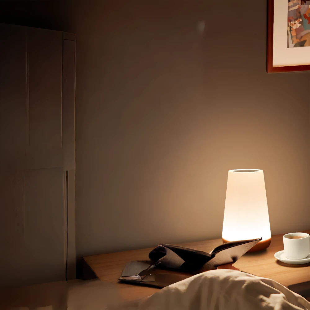 Opladelig RGBW LED bord/natlampe, Bordlamper hos HomeNordic