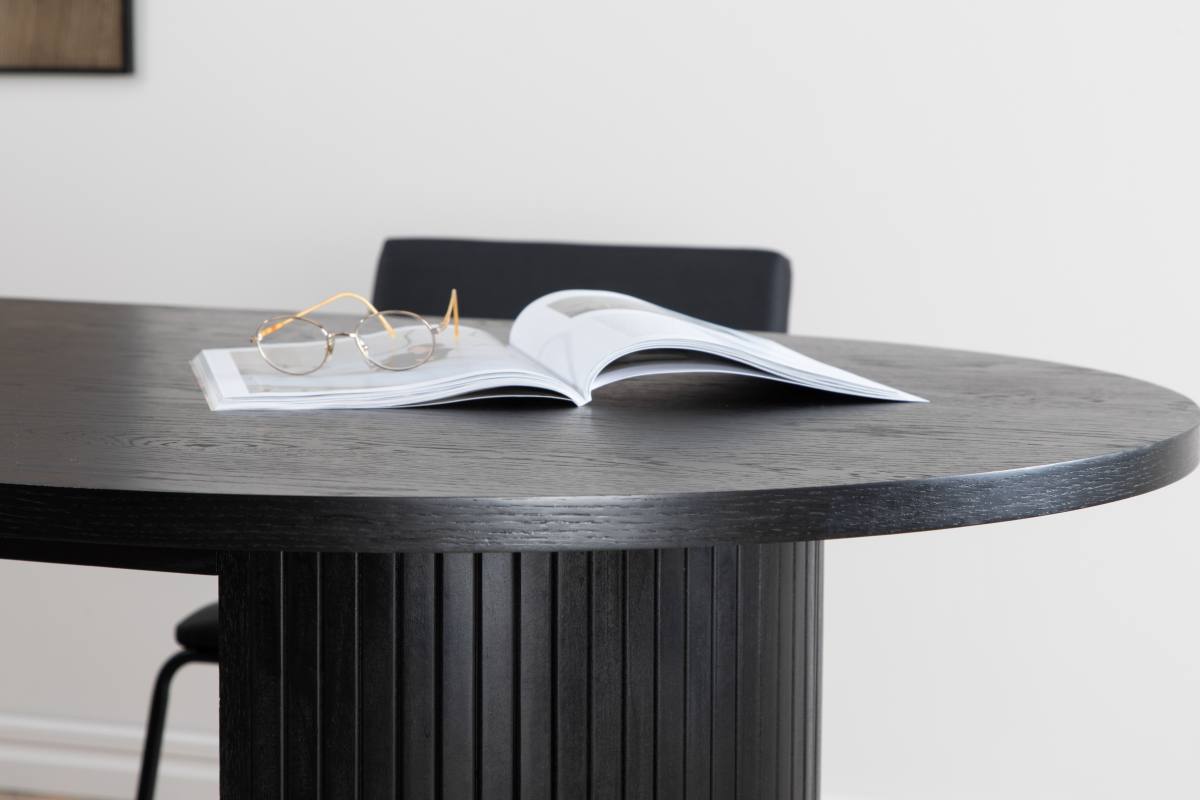 VENTURE DESIGN Bianca spisebord, oval, produktbillede 9 af 14, Spiseborde hos HomeNordic