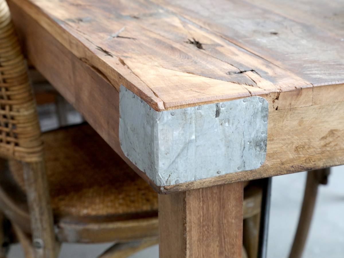 CHIC ANTIQUE GRIMAUD GL. TRÆBORD, produktbillede 3 af 8, Spiseborde hos HomeNordic