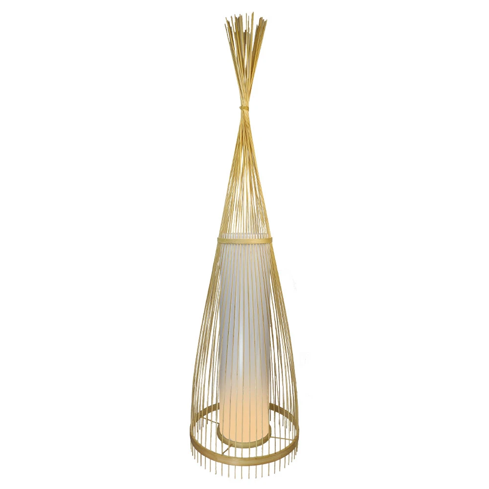 Træ gulvlampe med rattan skærm, E27, Gulvlamper hos HomeNordic