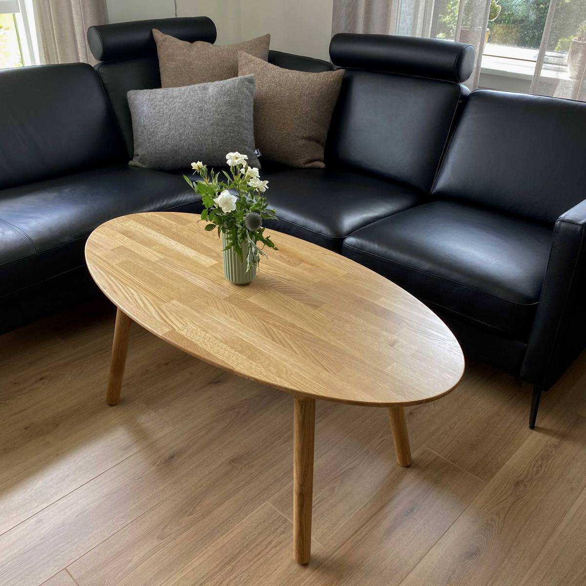 CT 10 - Elipseformet sofabord i massiv egetræ, produktbillede 3 af 12, Nordisk design hos HomeNordic