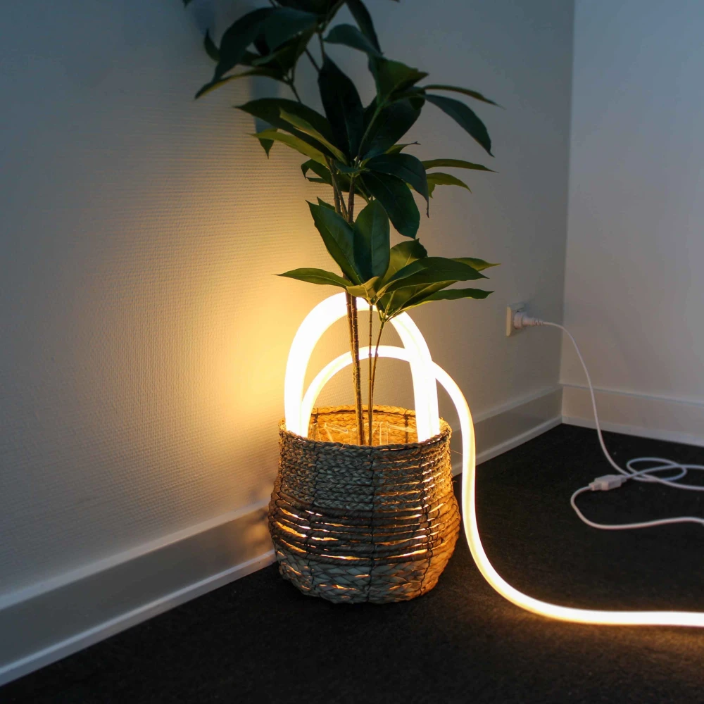 5m Neon Flex Tube, LED-strips hos HomeNordic