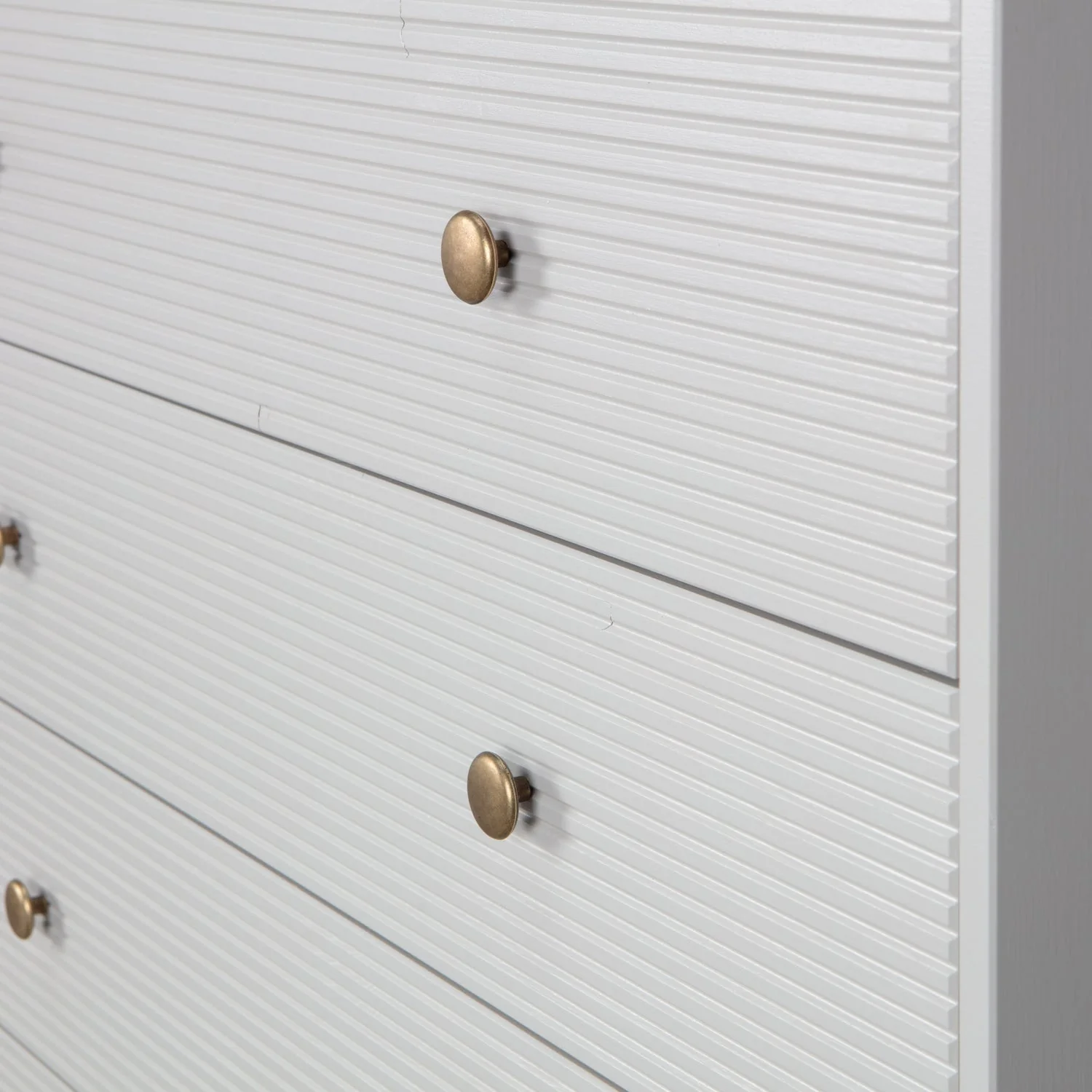 WOOOD - Madu Kommode Fyr Cloud Grey FSC, produktbillede 5 af 8, Kommoder hos HomeNordic