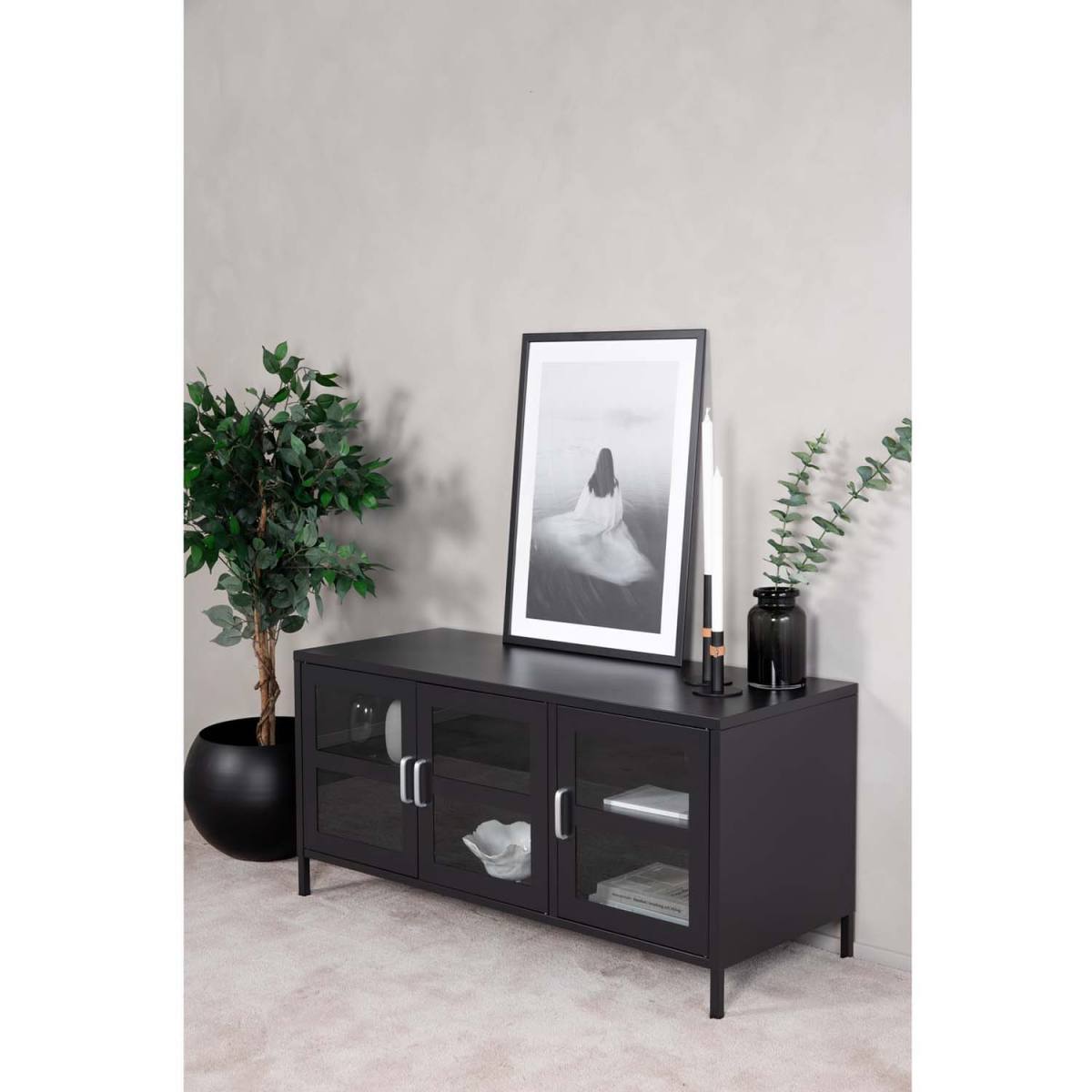 VENTURE DESIGN Acero TV-bord/skænk, m. 3 låger og 2 hylder, produktbillede 5 af 9, TV-borde hos HomeNordic