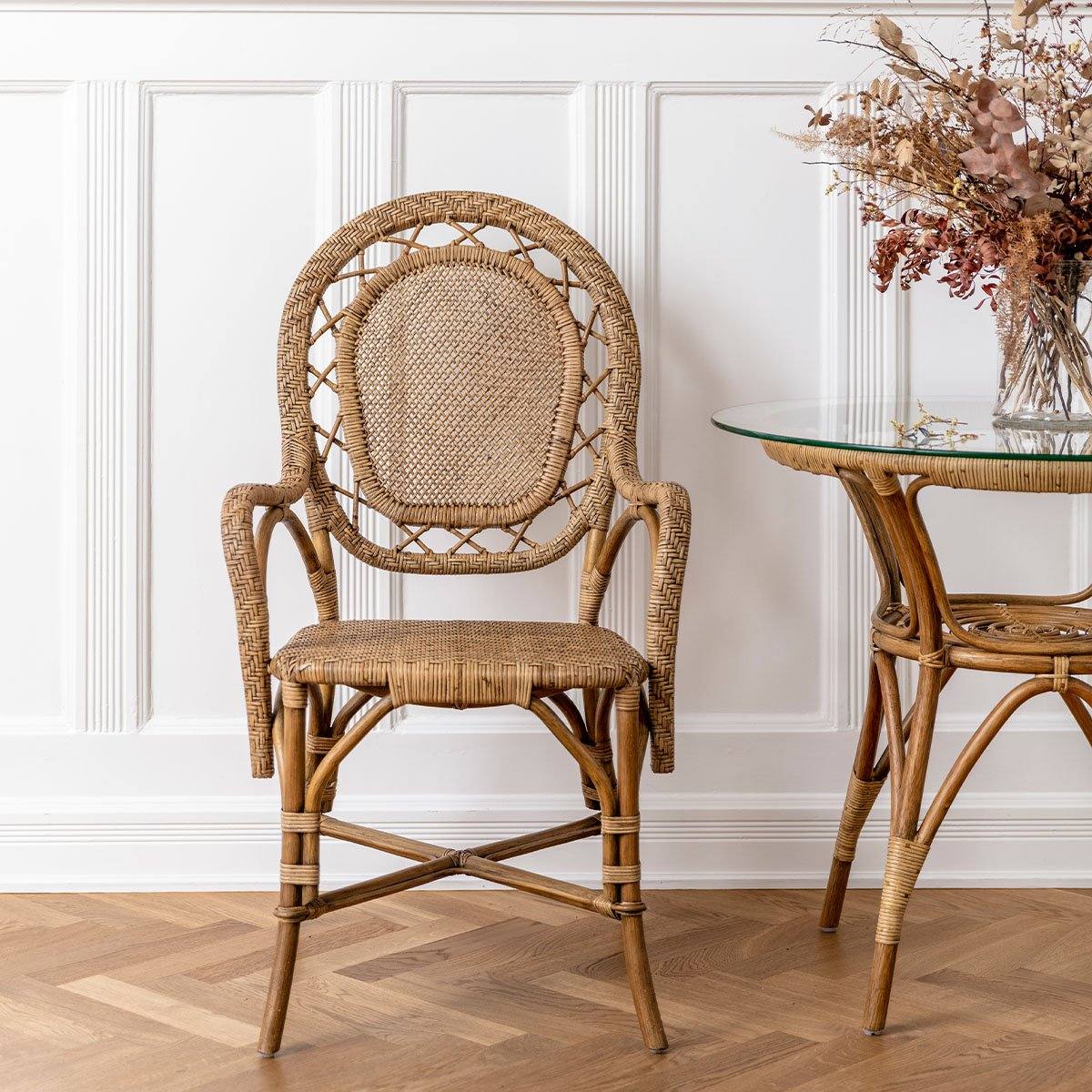 CHIC ANTIQUE MARSEILLE VITRINESKABE M/4 LÅGER SORT, produktbillede 13 af 24 hos HomeNordic