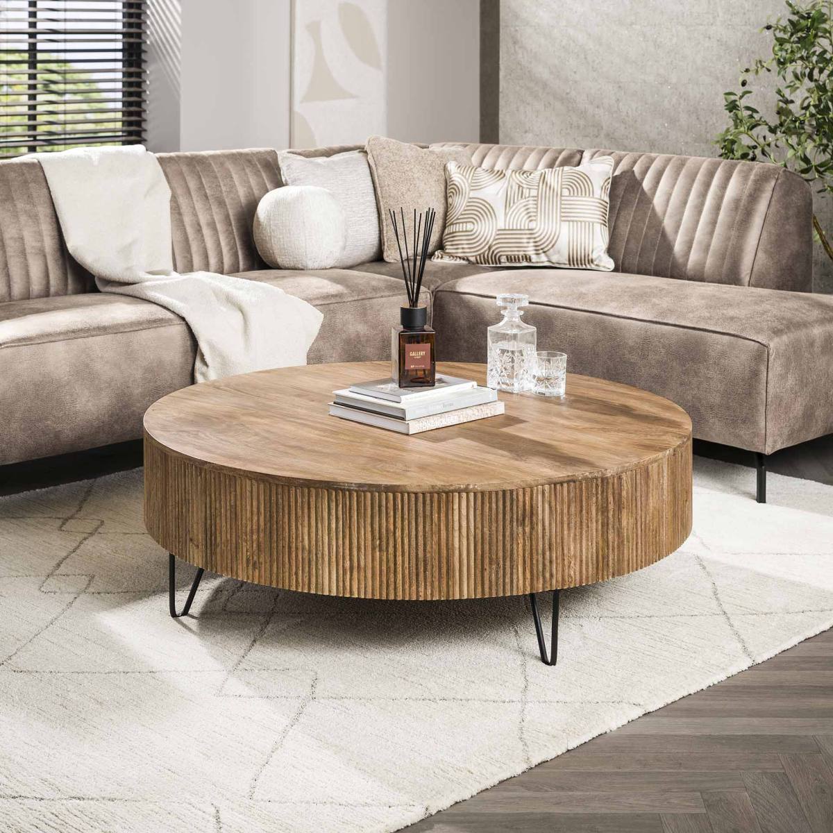 Selva - Sofabord i mangotræ med metalben, Moderne designs hos HomeNordic
