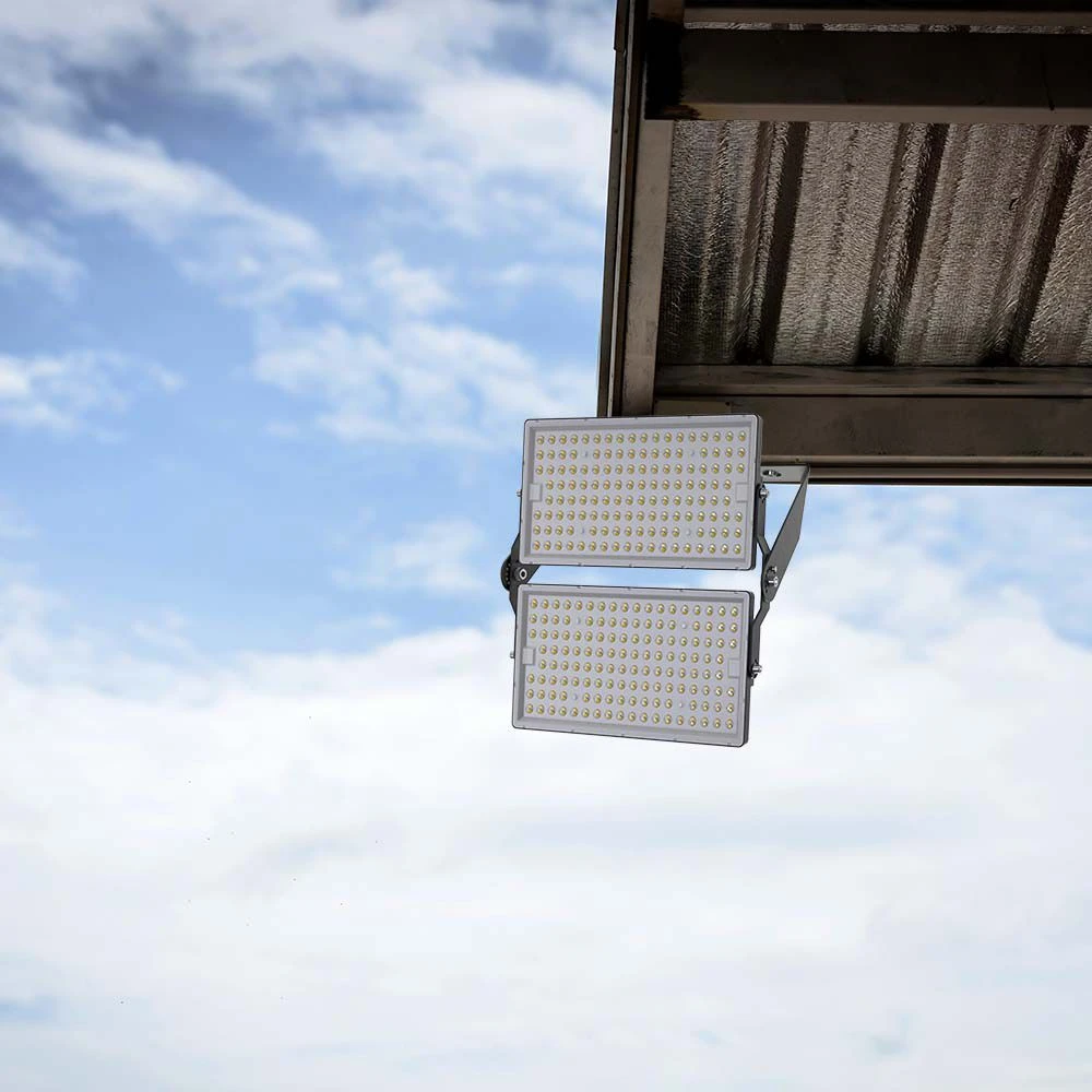 500W LED projektør med Samsung chip, Projektører hos HomeNordic