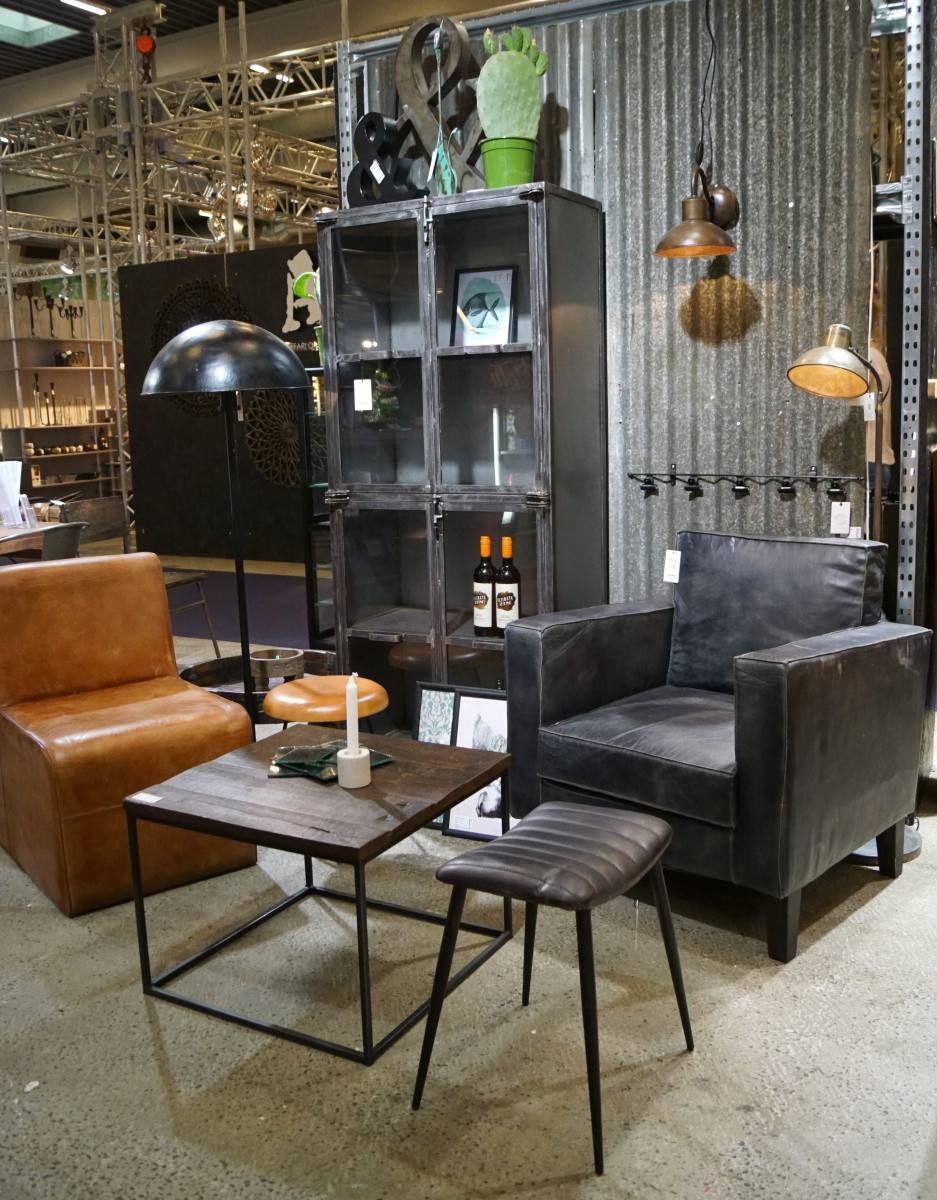 TRADEMARK LIVING WALENTIN GULVLAMPE JERN, produktbillede 3 af 4, Gulvlamper hos HomeNordic