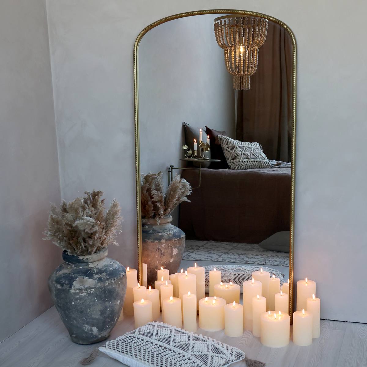 CHIC ANTIQUE SPEJL M/PERLEKANT, produktbillede 2 af 5, Spejle hos HomeNordic
