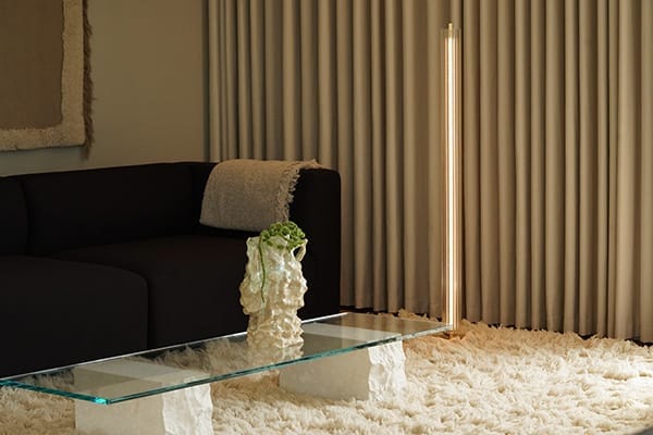 Lirra Floor, produktbillede 3 af 8, Skrivebordslamper hos HomeNordic
